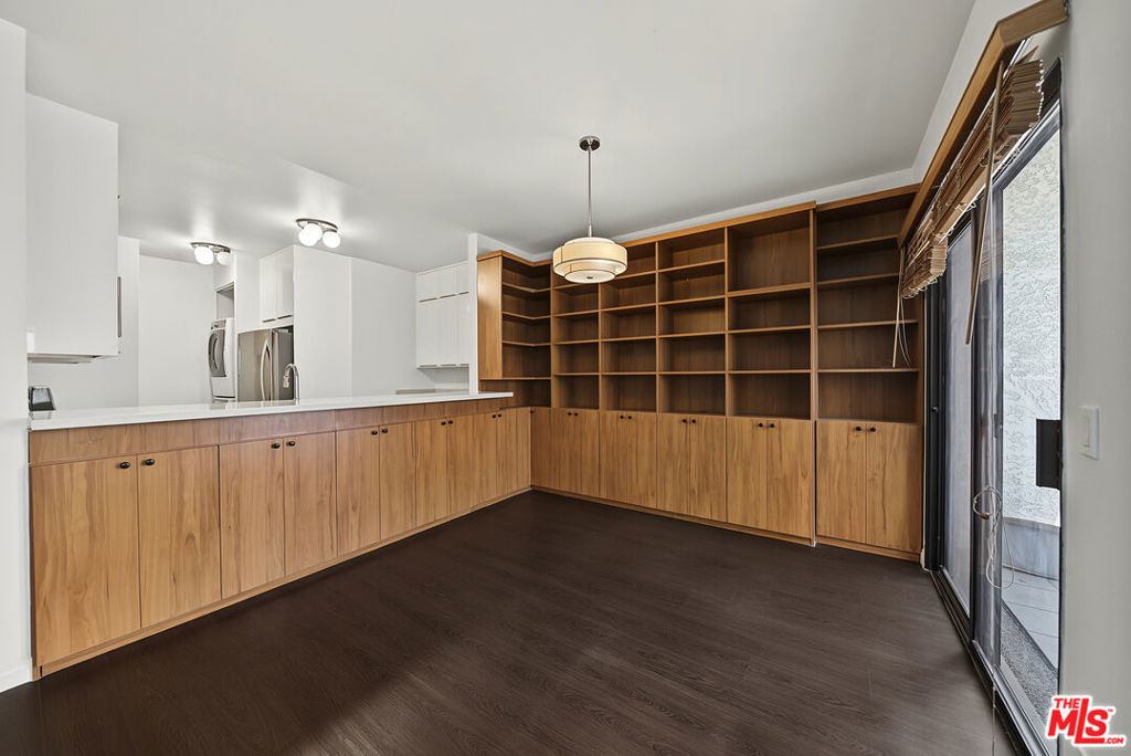 1515 Amherst Avenue - Photo 8