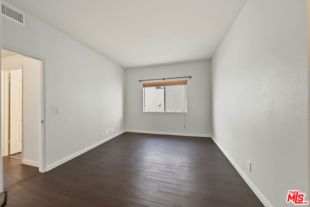 1515 Amherst Avenue - Photo 27