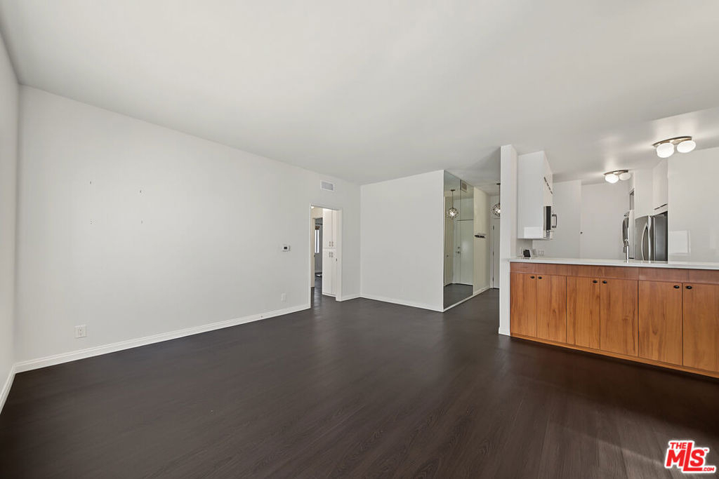 1515 Amherst Avenue - Photo 13