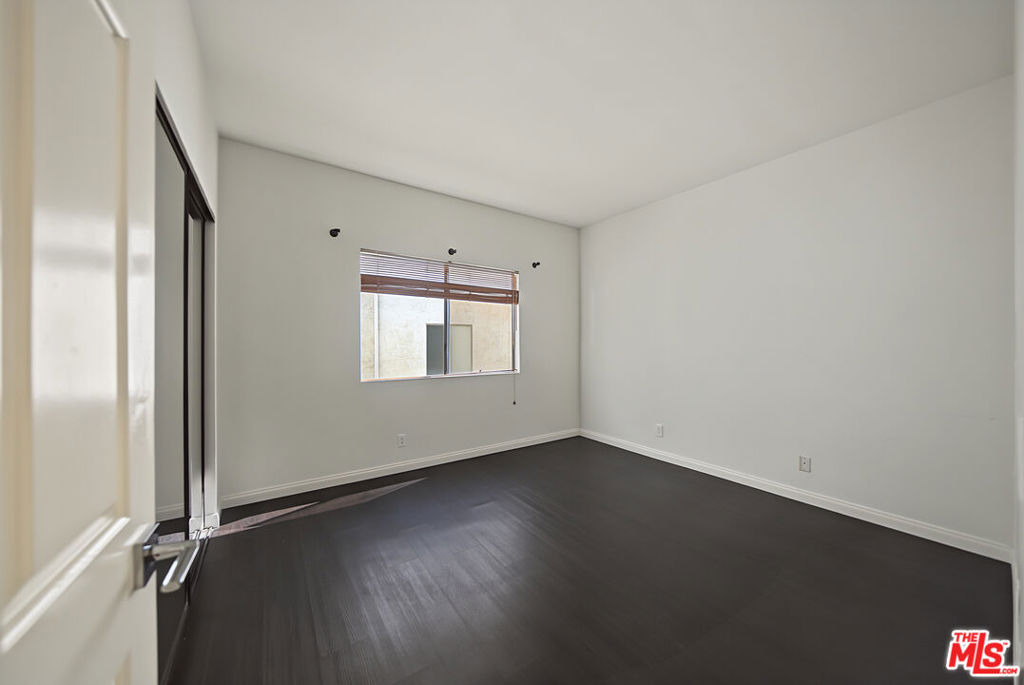 1515 Amherst Avenue - Photo 19