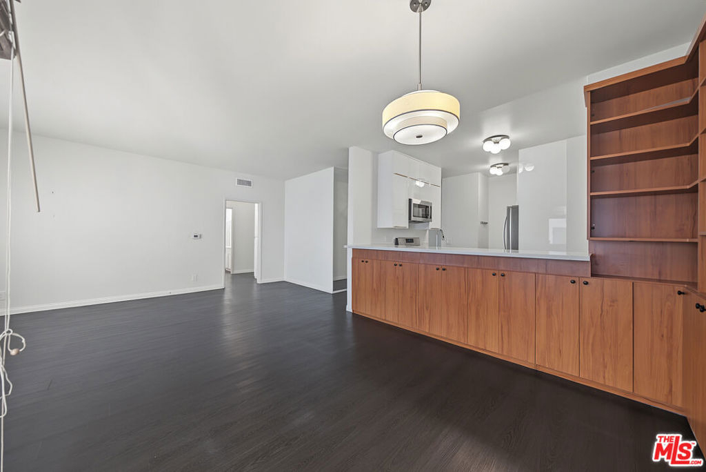 1515 Amherst Avenue - Photo 6