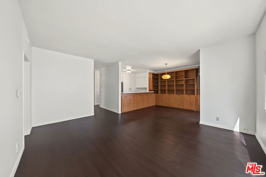 1515 Amherst Avenue - Photo 4