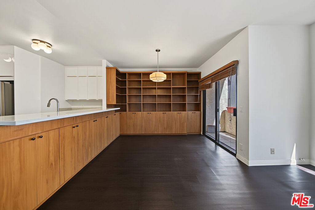 1515 Amherst Avenue - Photo 9