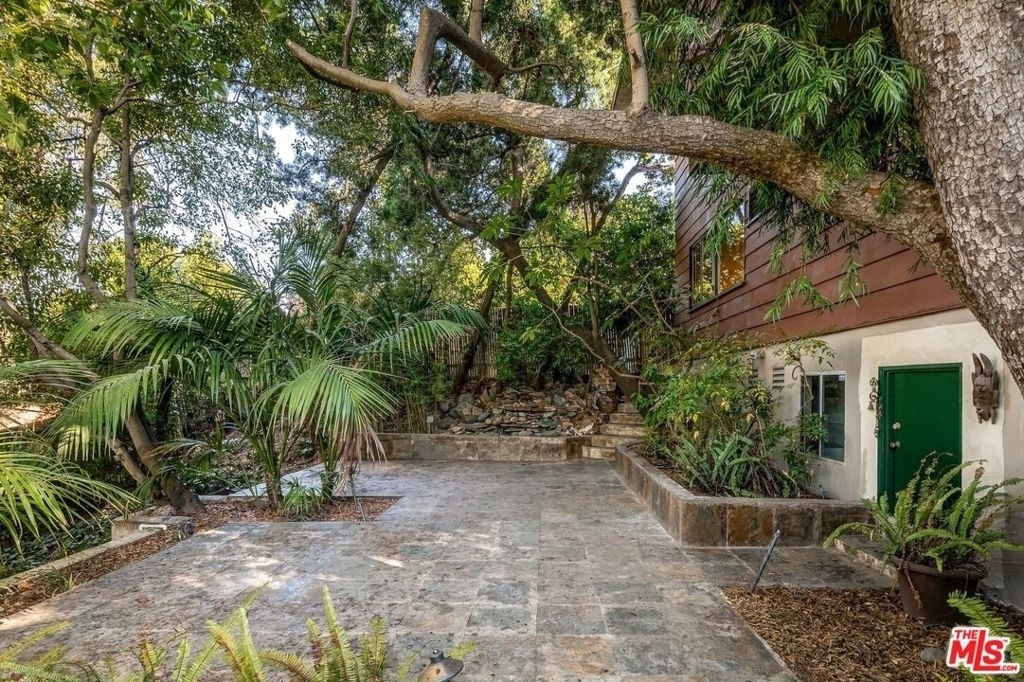 2409 Panorama Terrace - Photo 20
