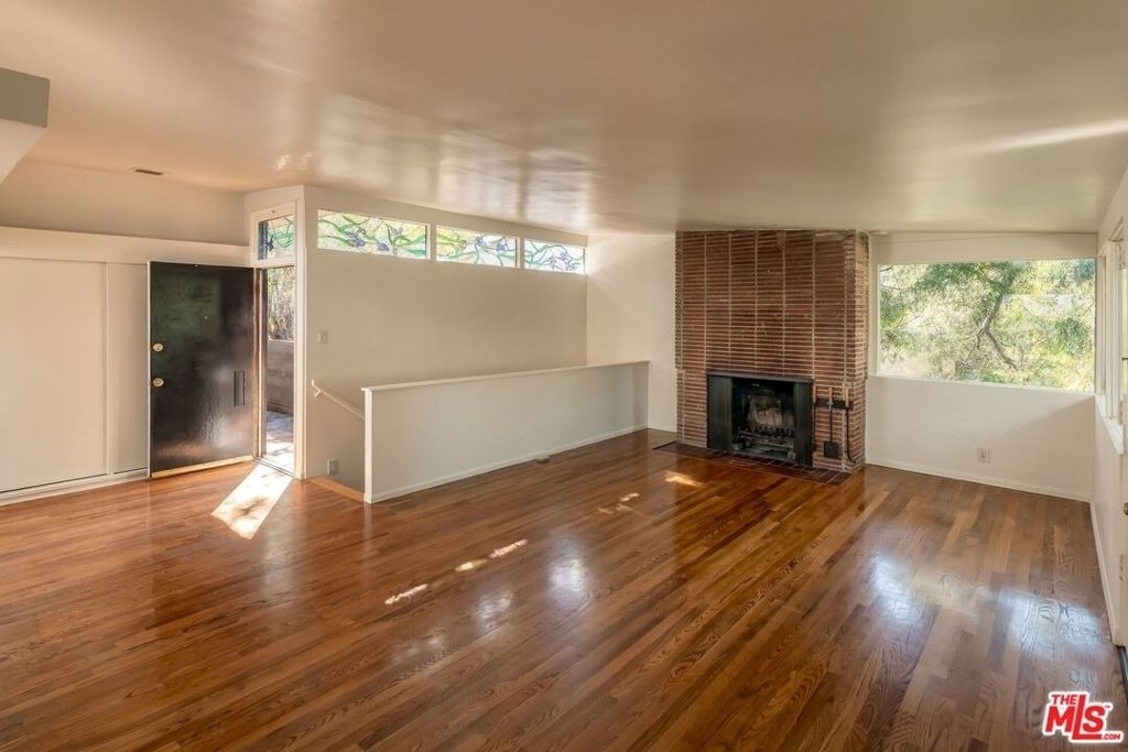 2409 Panorama Terrace - Photo 2