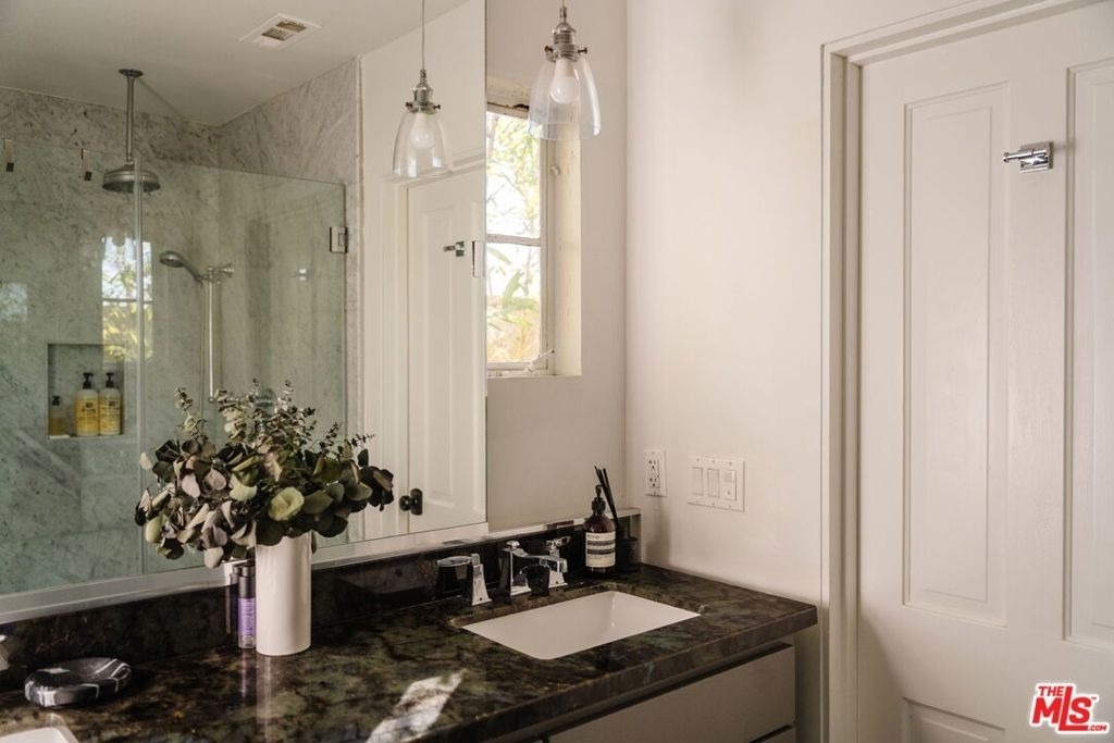 1803 N Stanley Avenue - Photo 14