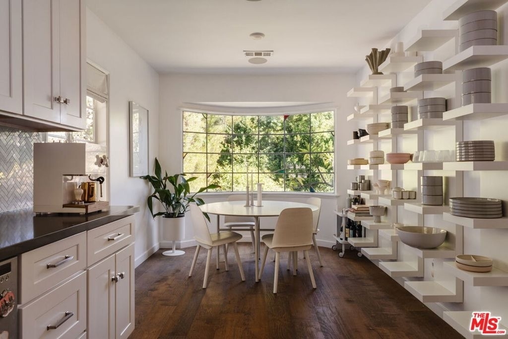 1803 N Stanley Avenue - Photo 9