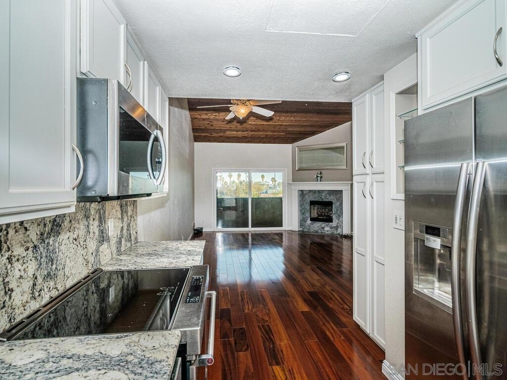 4566 W Point Loma - Photo 0