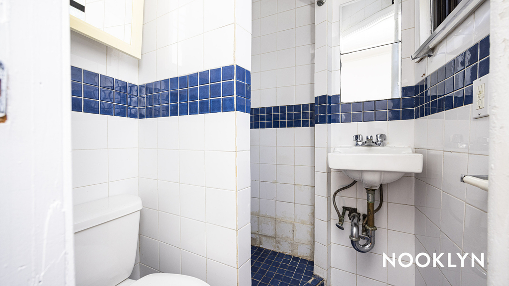 369 Menahan St 11237 - Photo 4