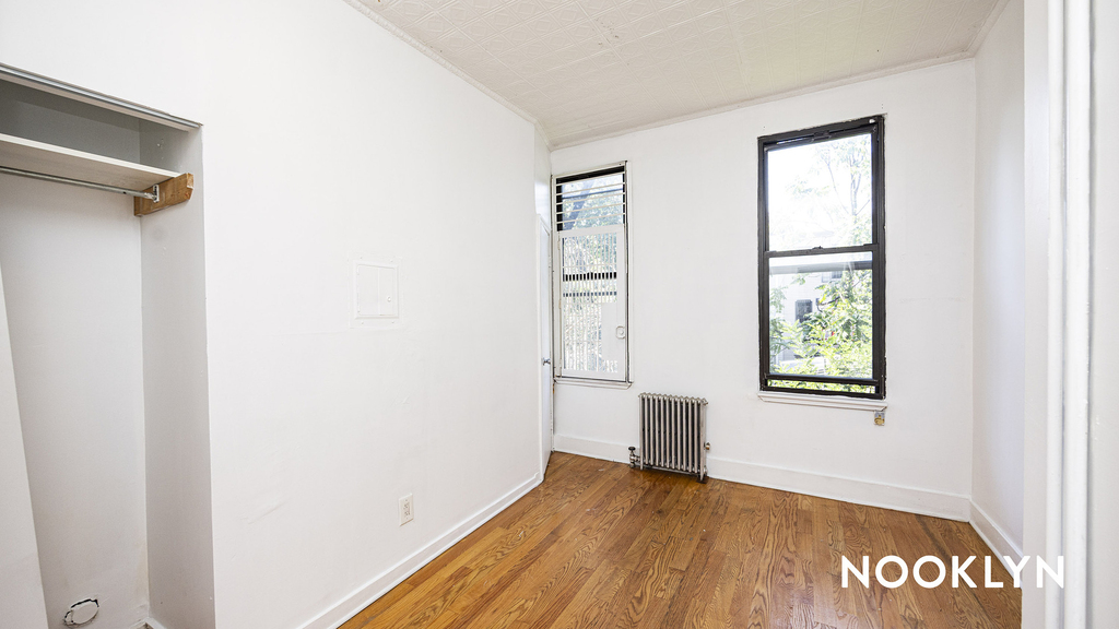369 Menahan St 11237 - Photo 3