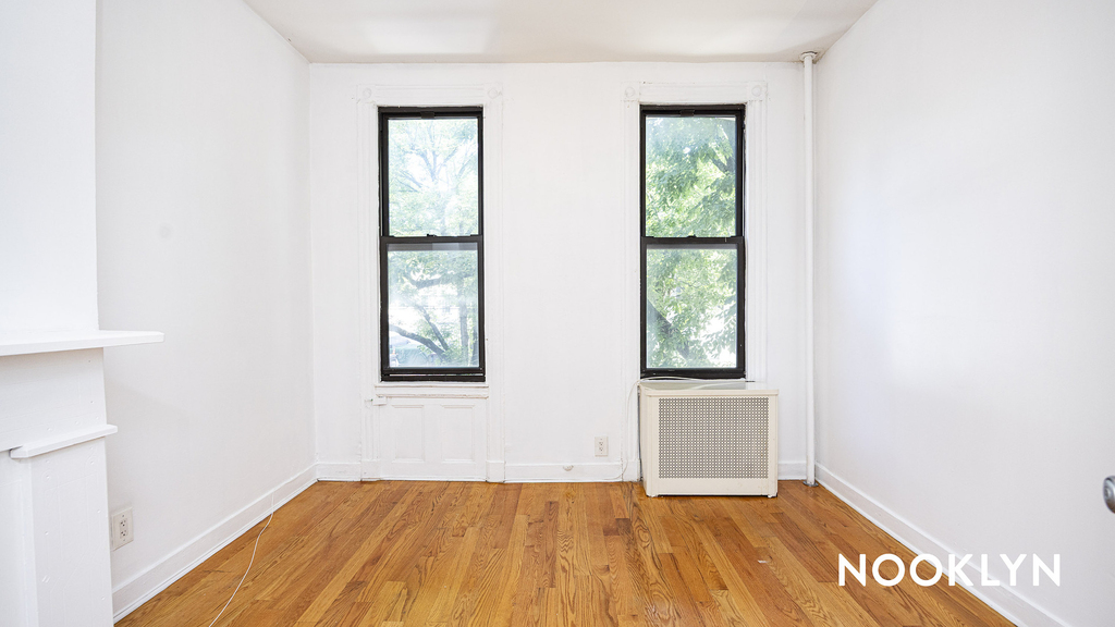 369 Menahan St 11237 - Photo 7