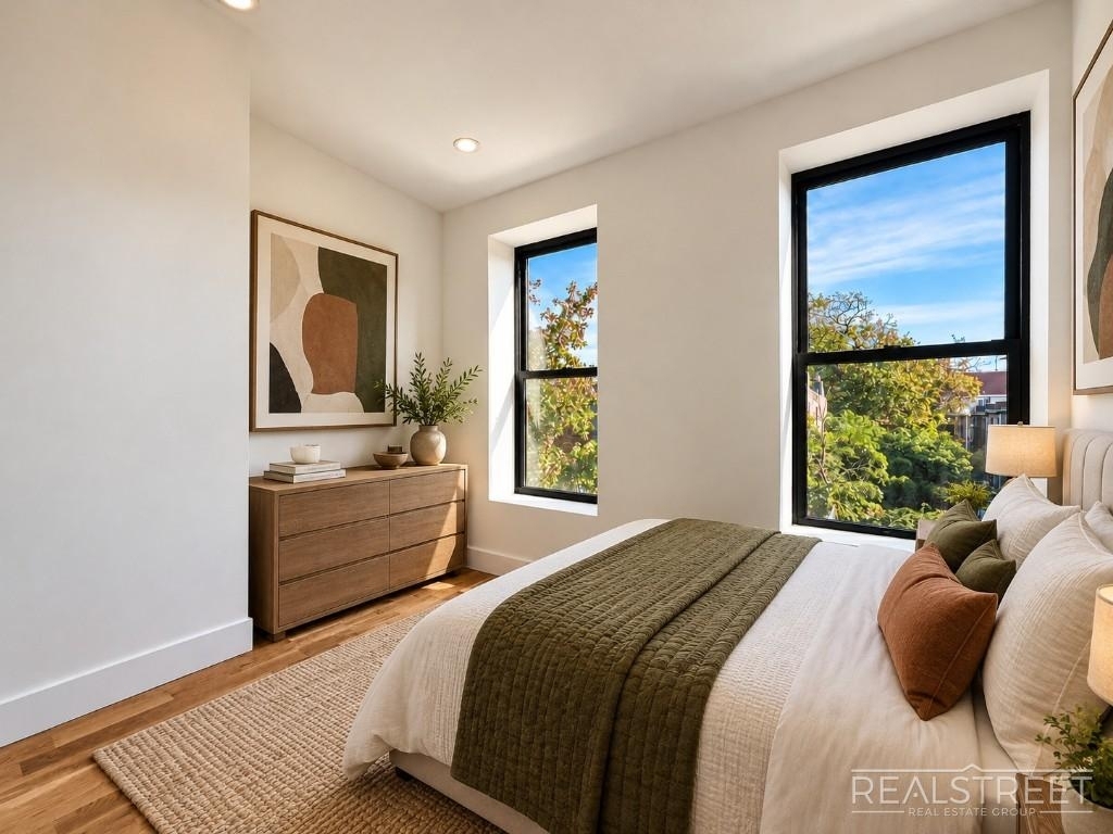 108 Rockaway Ave - Photo 4