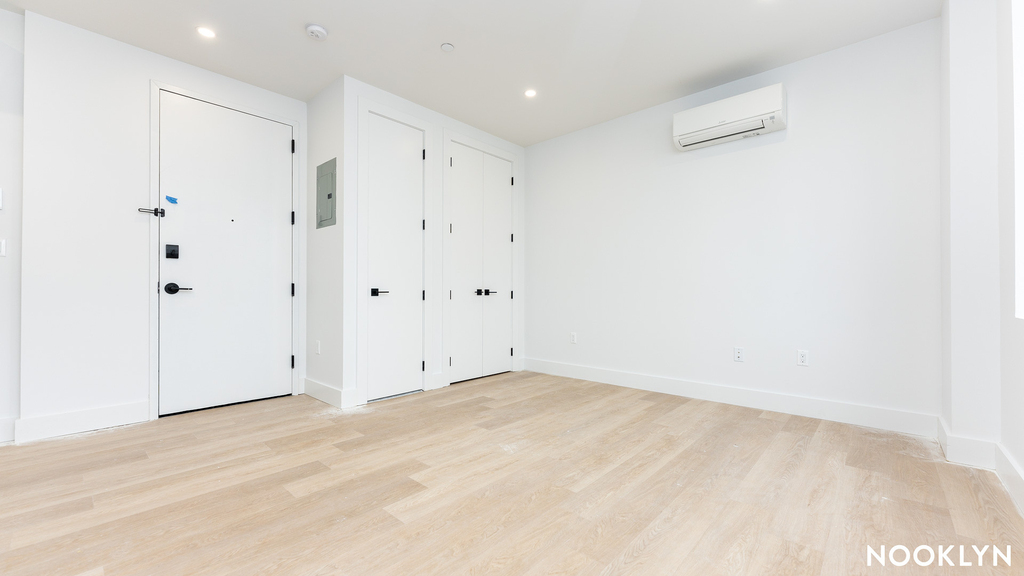 1629 Brooklyn Ave 11210 - Photo 8