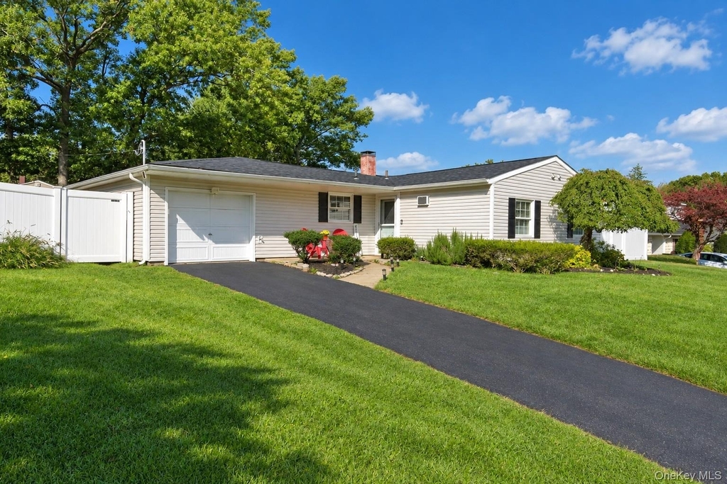 34 College Hills Drive - Photo 3