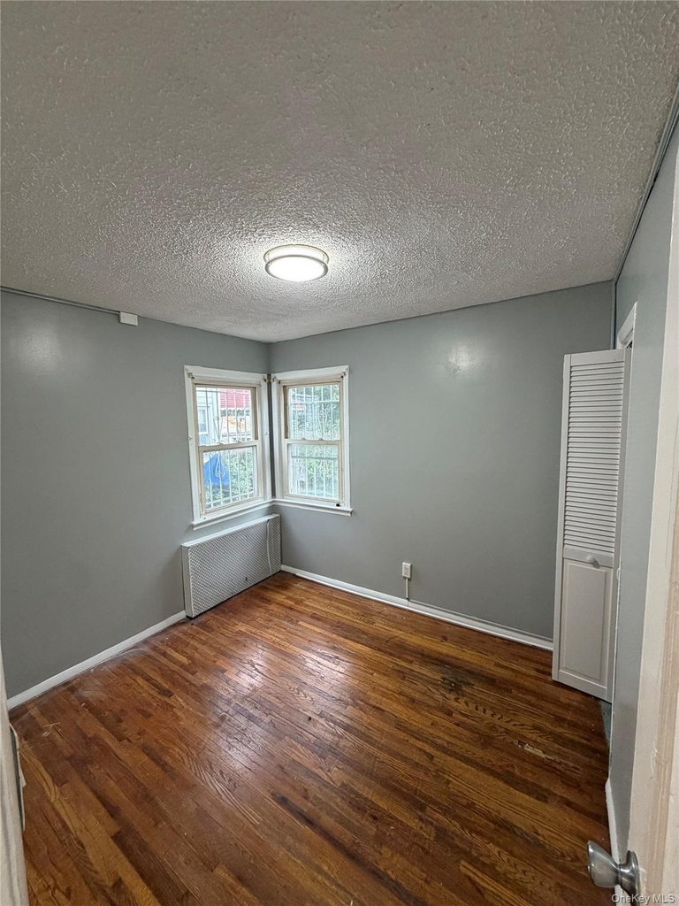 147-30 Huxley Street - Photo 7