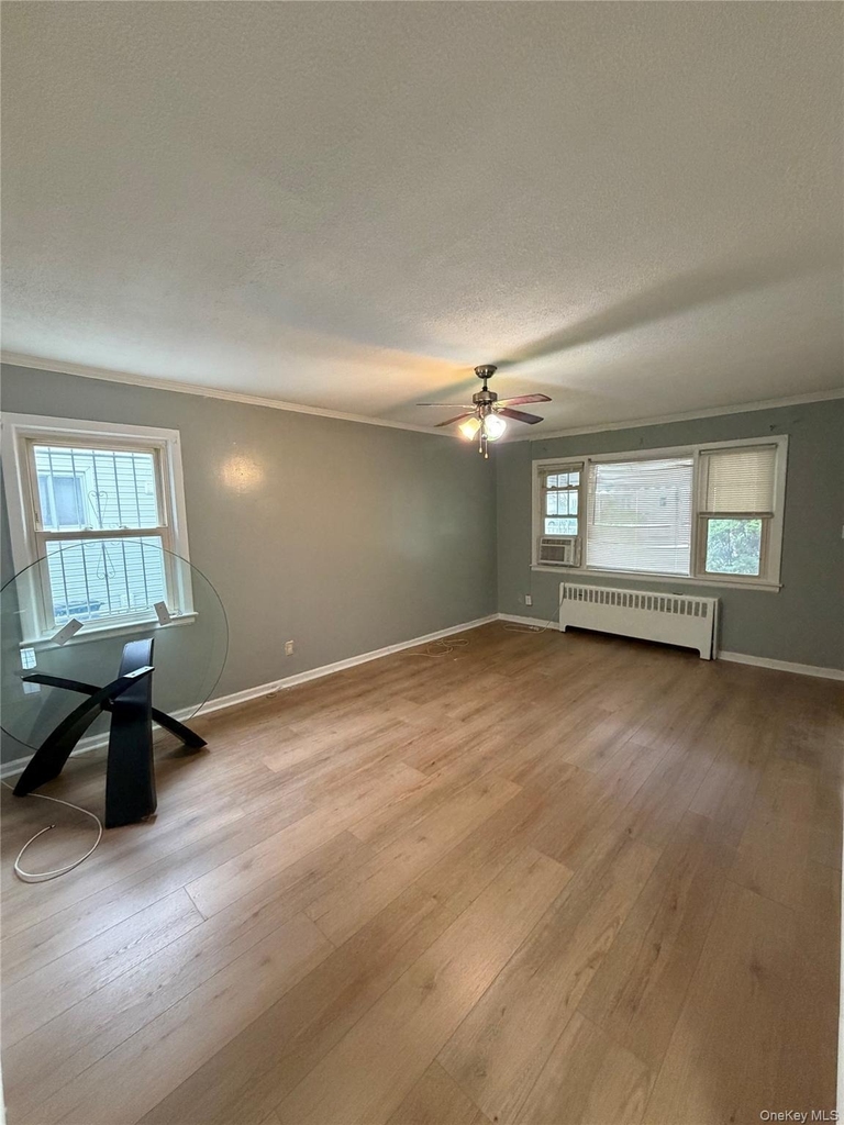 147-30 Huxley Street - Photo 9