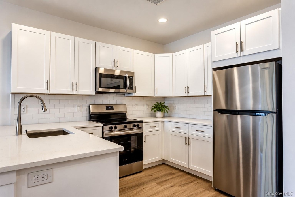 249 Drexel Avenue - Photo 6