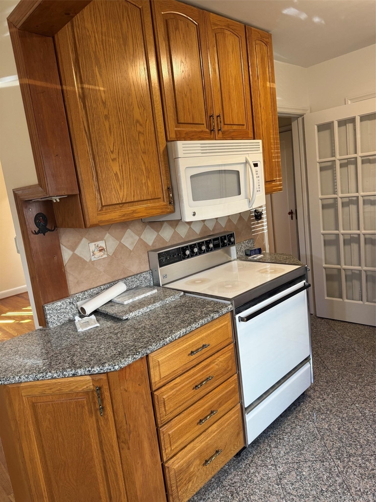 102 Hillside Park Drive - Photo 8