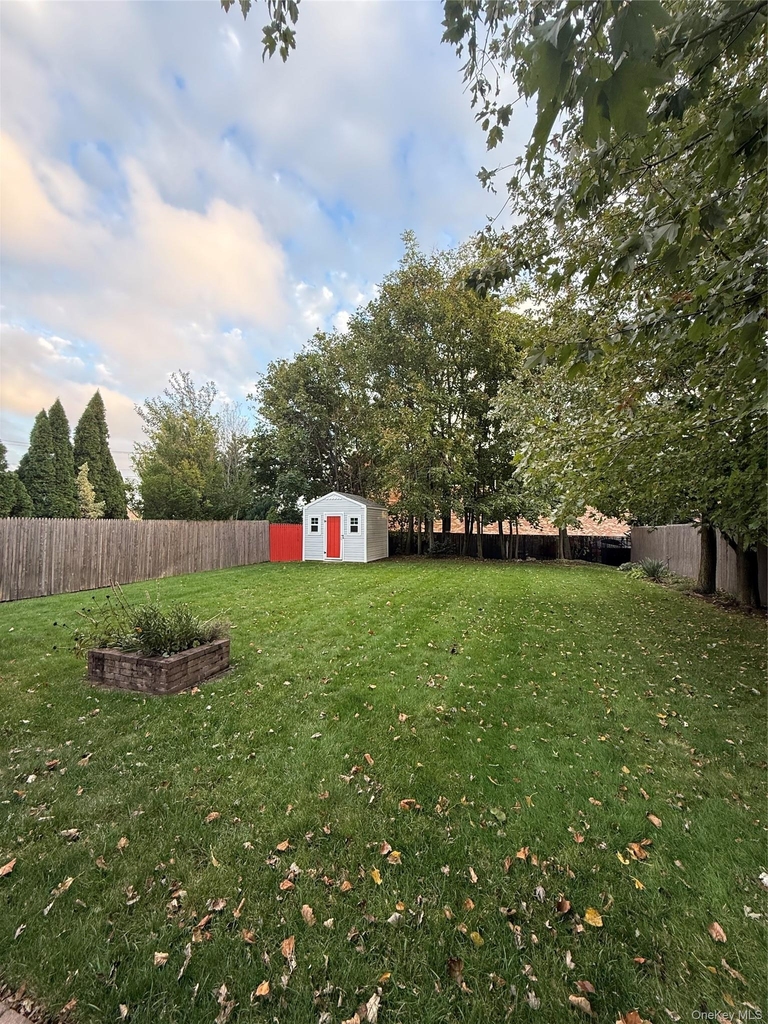13 Gerald Avenue - Photo 23