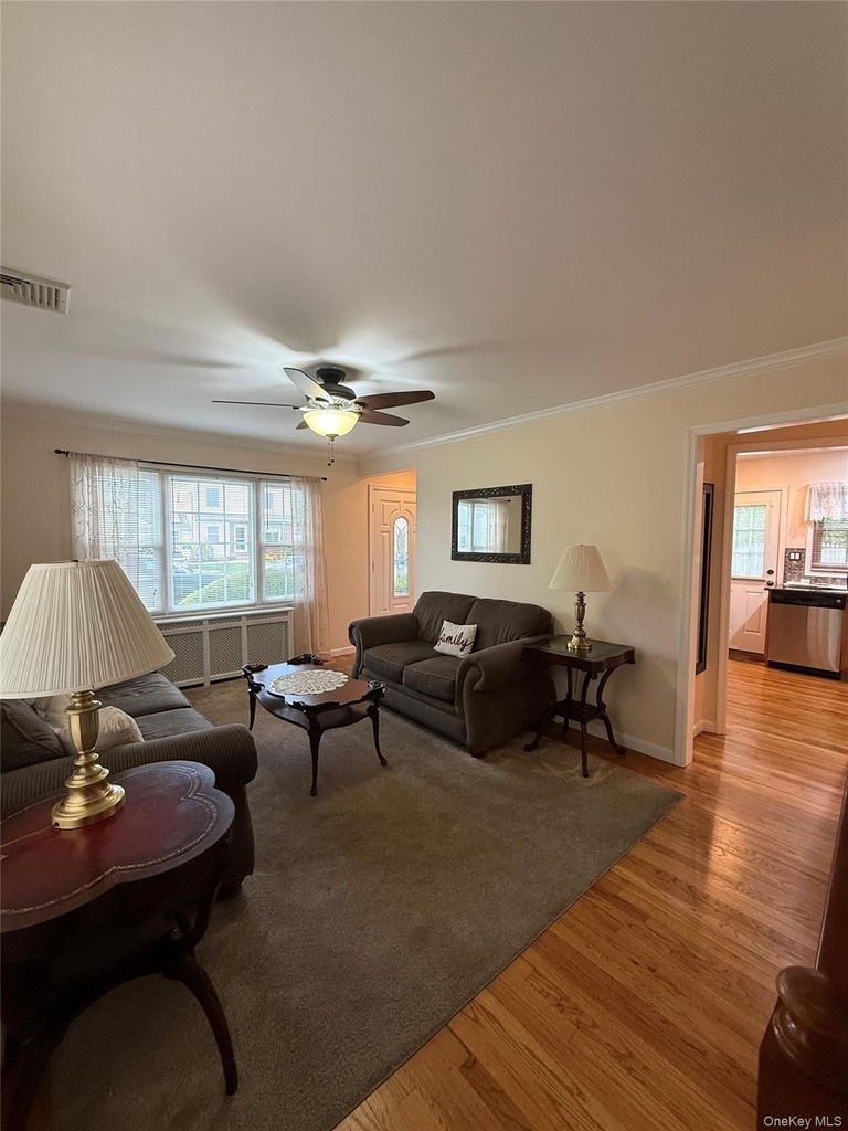 13 Gerald Avenue - Photo 2