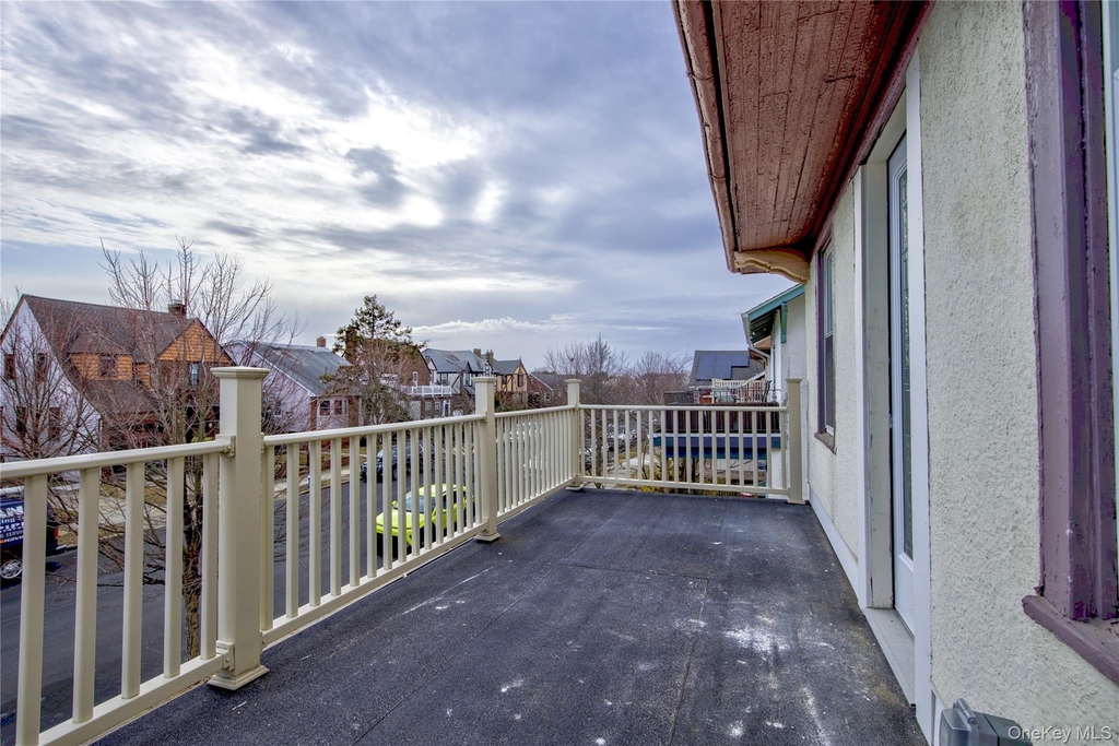 439 W Walnut Street - Photo 19