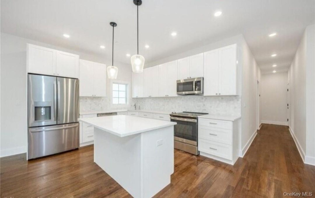 142 Maple Avenue - Photo 1