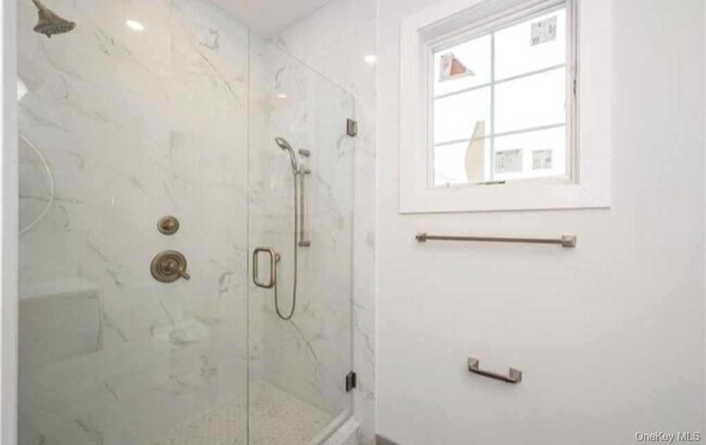 142 Maple Avenue - Photo 12