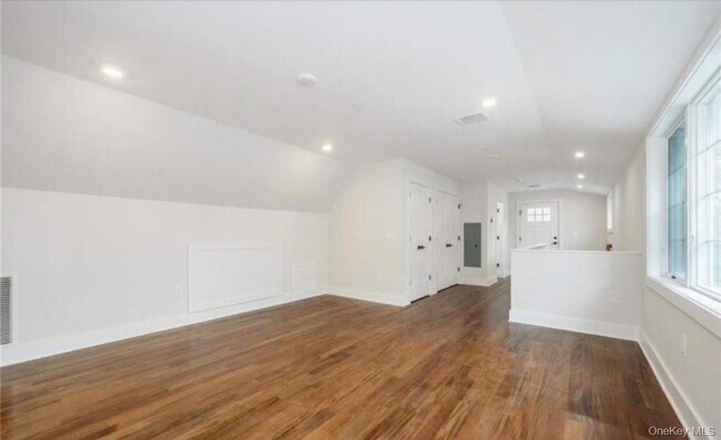 142 Maple Avenue - Photo 17