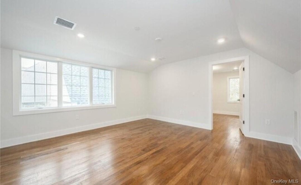 142 Maple Avenue - Photo 16