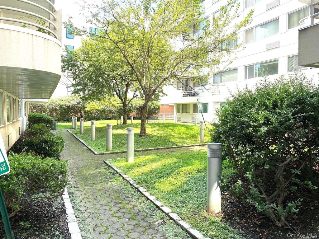 88 Cuttermill Road Road - Photo 8