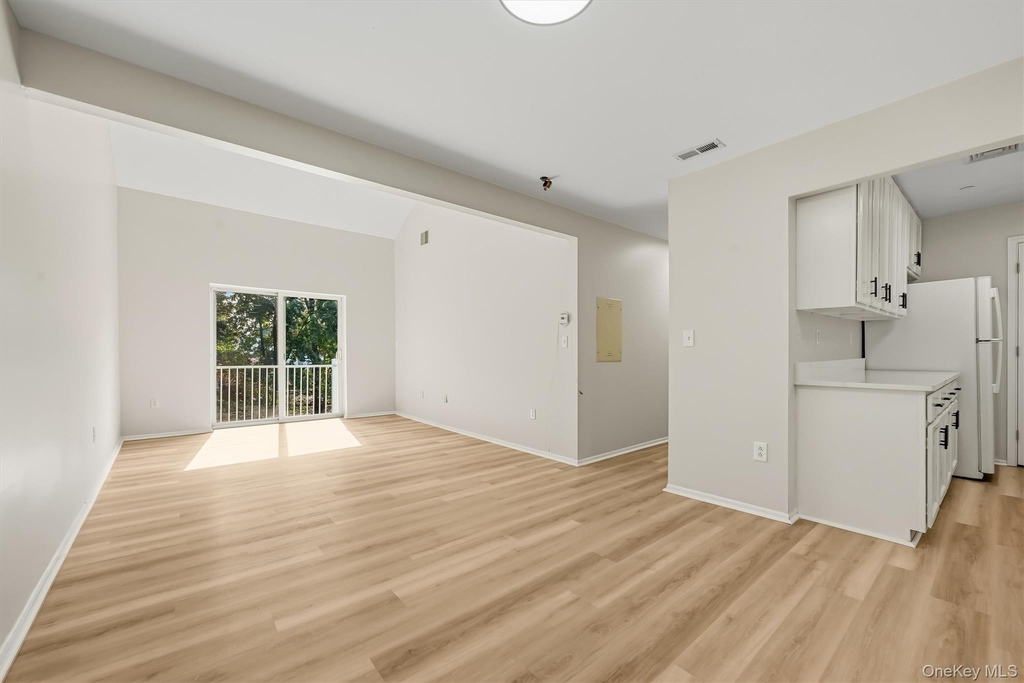 10-12 Chestnut Street - Photo 12