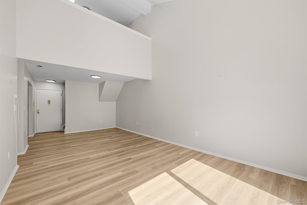 10-12 Chestnut Street - Photo 8