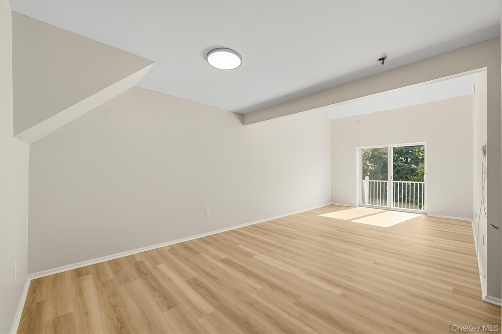 10-12 Chestnut Street - Photo 11
