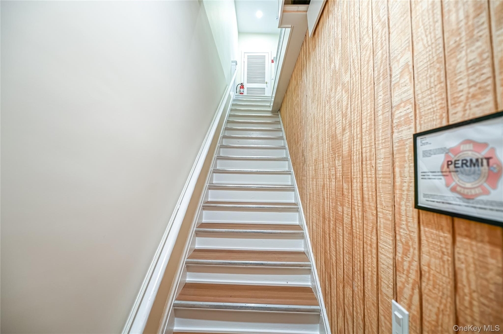 50 E Main St - Photo 8