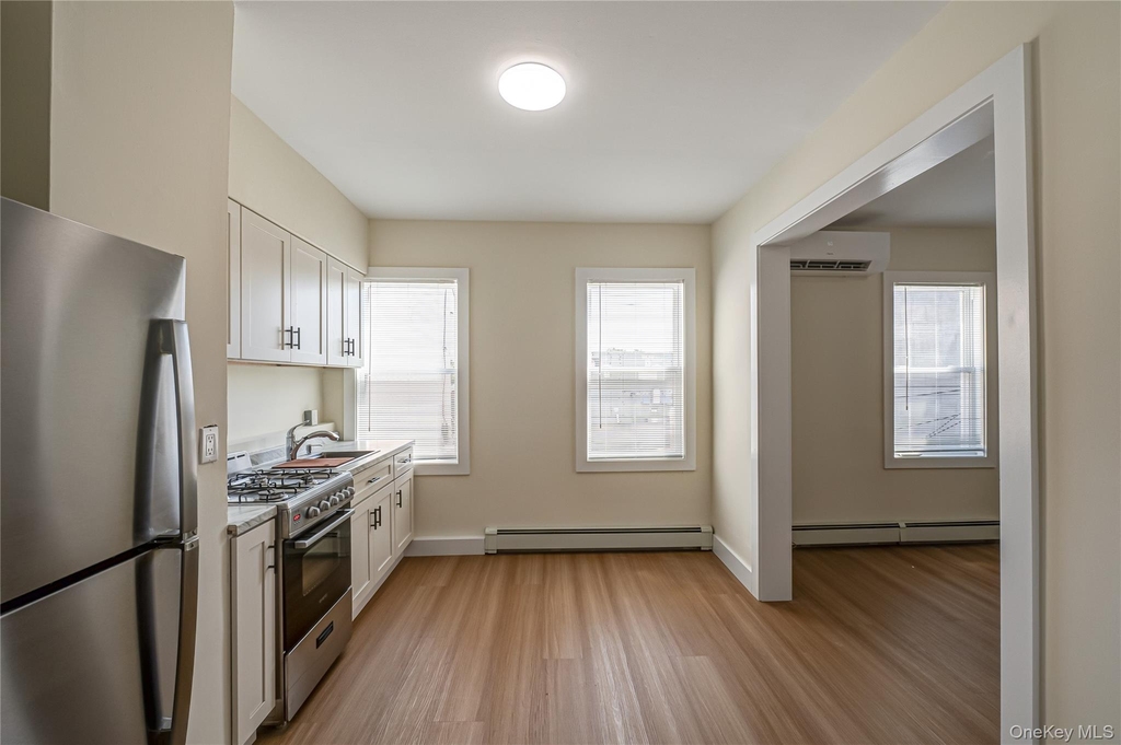 50 E Main St - Photo 2
