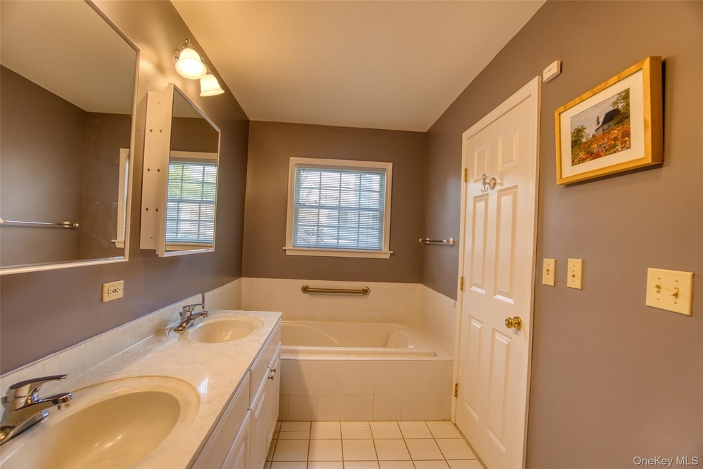208 Cinnamon Circle - Photo 18