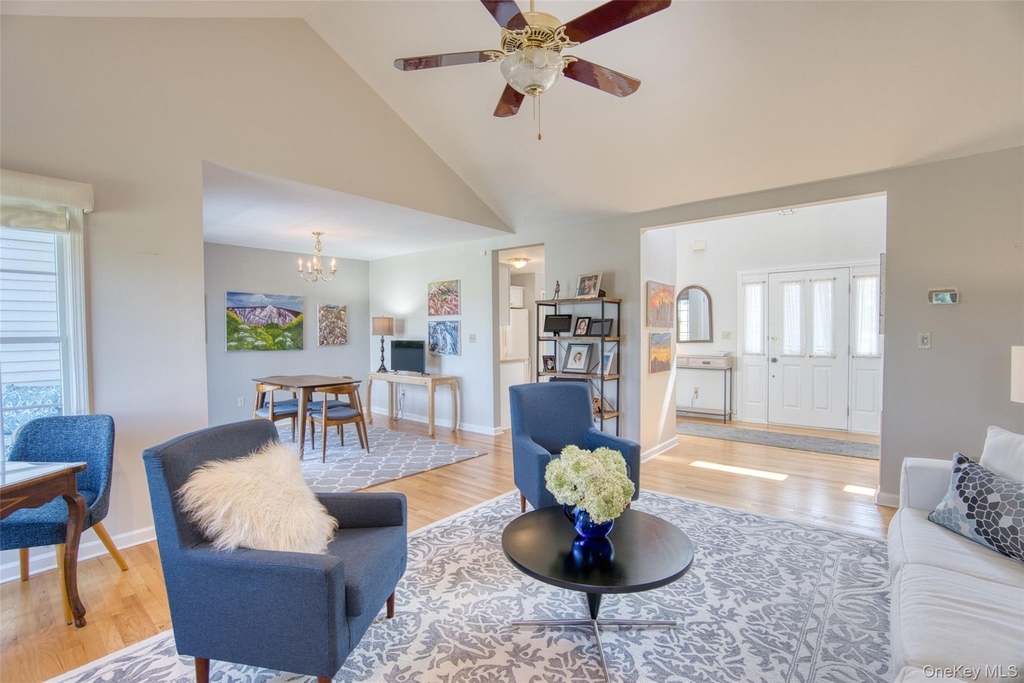 208 Cinnamon Circle - Photo 8