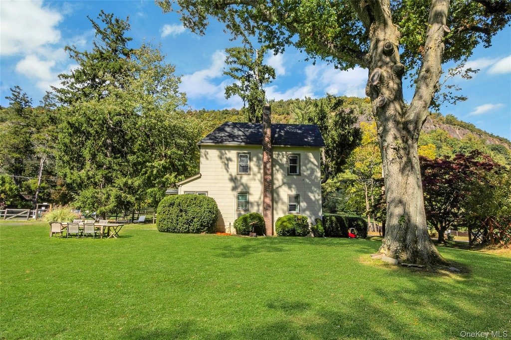 115 Larchdale Avenue - Photo 2