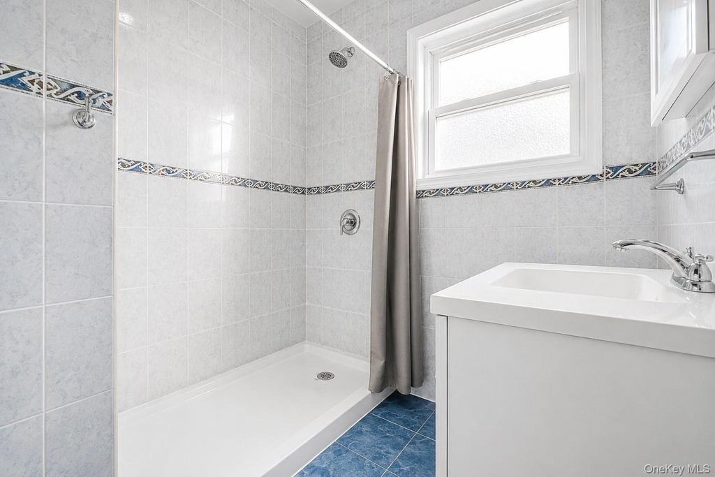 3-08 26th Avenue - Photo 9