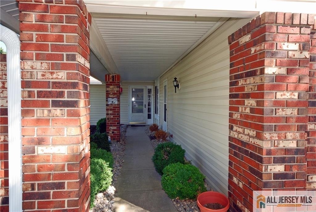 187 Newport Road - Photo 3