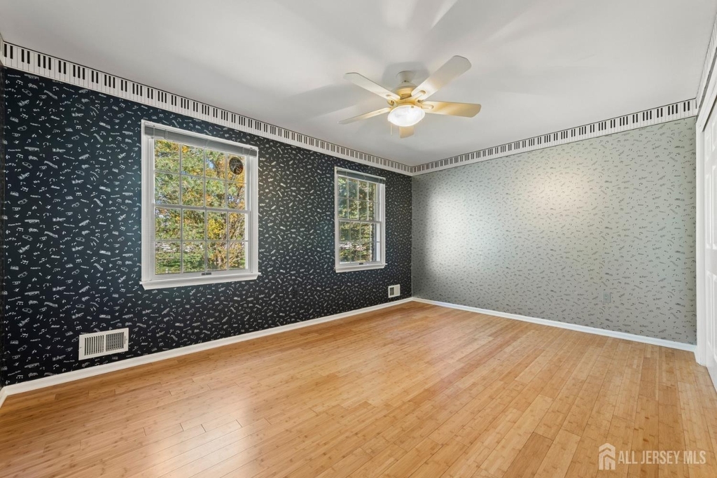 31 Sheffield Drive - Photo 35