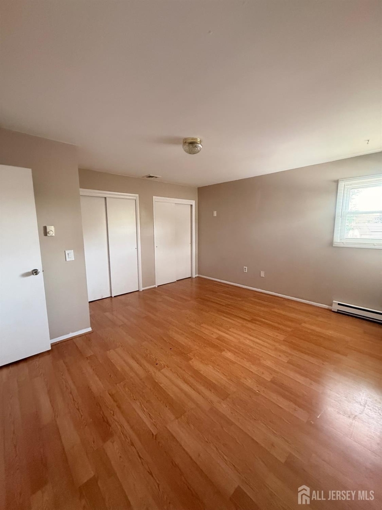 28 Girard Avenue - Photo 6
