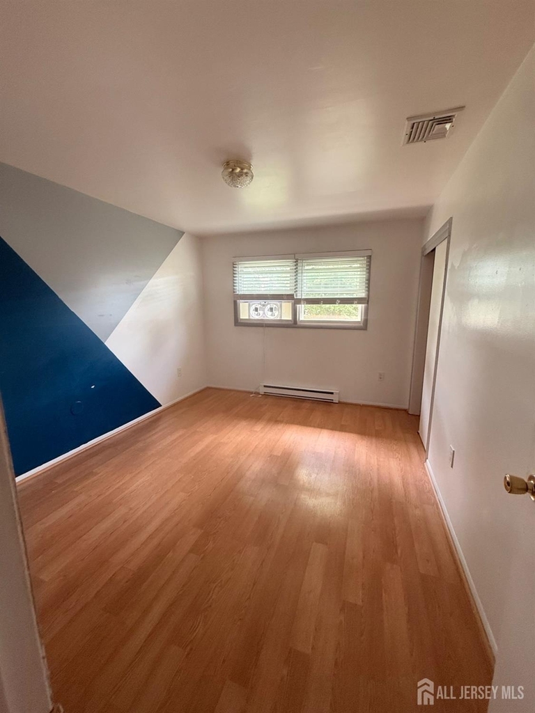 28 Girard Avenue - Photo 10
