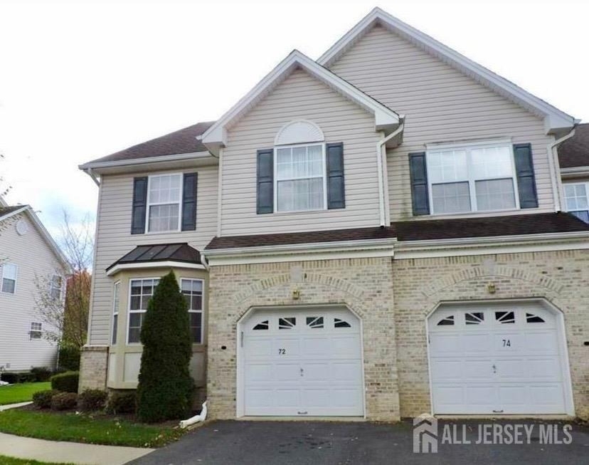72 Heatherwood Drive - Photo 0