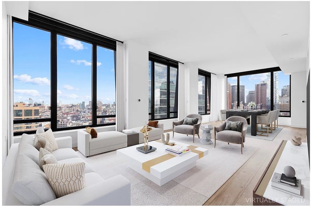111 Varick Street - Photo 0