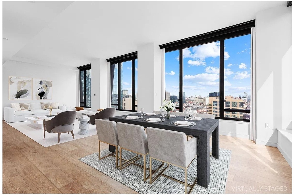 111 Varick Street - Photo 1