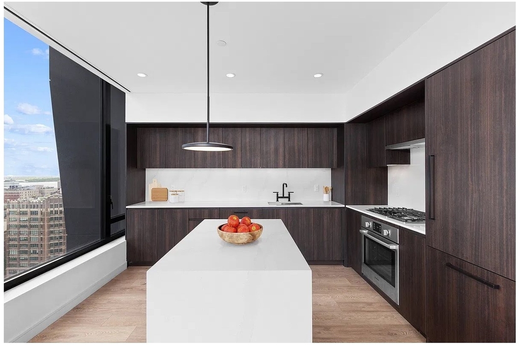 111 Varick Street - Photo 4