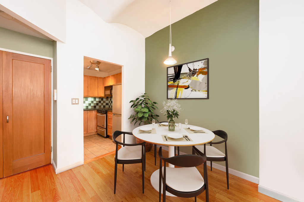 9 Barrow Street - Photo 1