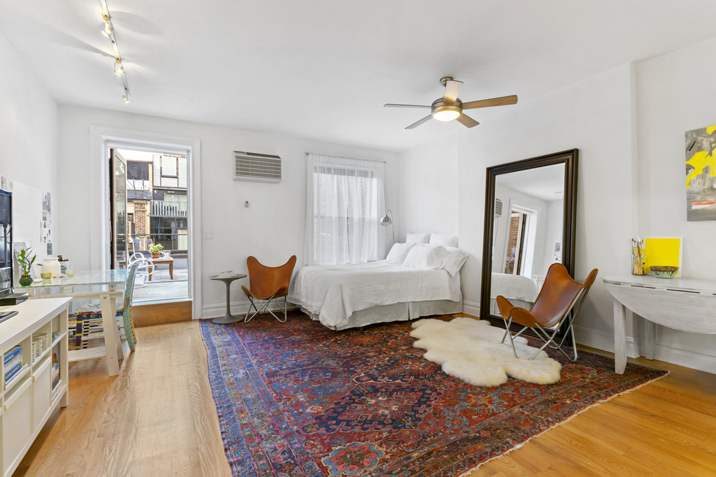 55 E 73rd Street - Photo 0