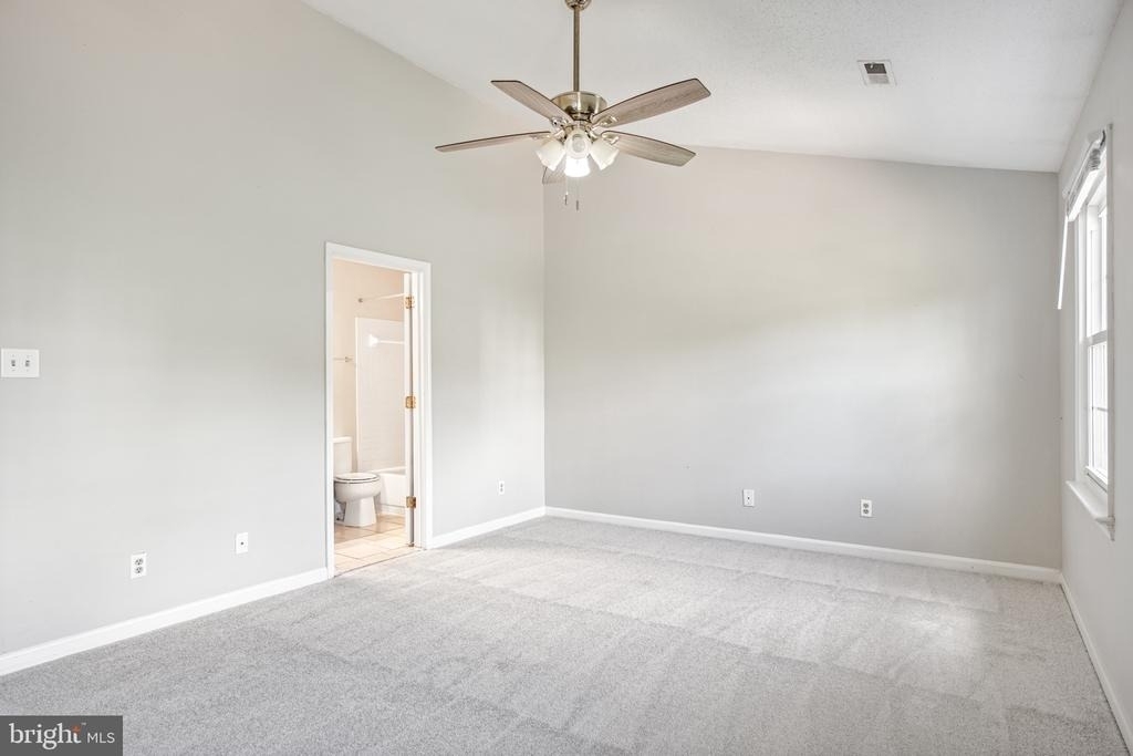 302 Barrie Place - Photo 26